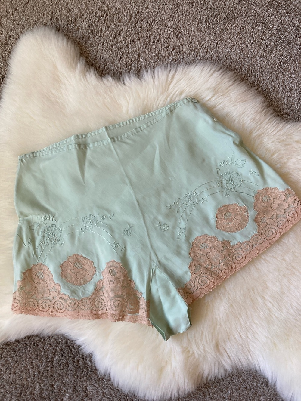 Vintage Flapper style Lace trim embroidered tap pants lingerie shorts sz S/M